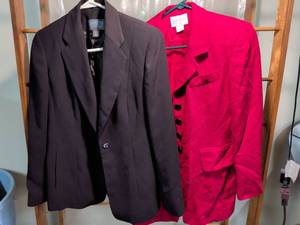 lot 90 image: Lafayette New York 148 Blazer Size 6 and Hugo Buscati Milano Blazer Lot of 2