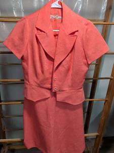 lot 97 image: C.M. Courtney Short Sleeve Blazer Dress Red