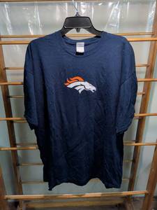 lot 107 image: Denver Broncos Tebow 15 T-Shirt 2XL