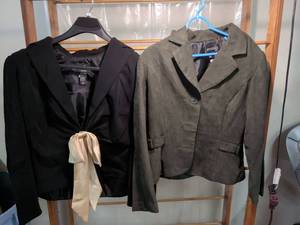 lot 115 image: Womens Blazer Lot 2 Pieces Studio I Positive Attitude Size 16