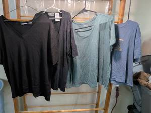 lot 125 image: White Stag Womens Clothing Bundle 4 Pieces XL