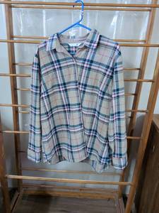 lot 131 image: Riders by Lee Plaid Button-Up Shirt XL