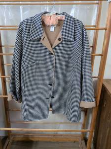 lot 150 image: Pendleton Houndstooth Blazer 2X Portland Oregon