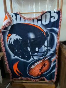 lot 154 image: Denver Broncos Woven Tapestry Blanket with Fringe
