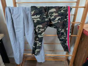 lot 169 image: Indero Camouflage Pants L7XL and Light Blue Pants Lot