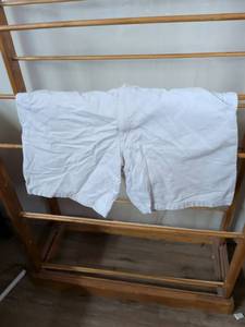 lot 173 image: Khakis by Arrow Mens Shorts Size 42 White Cotton Canvas