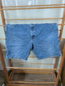lot 174 image: Wrangler Carpenter Denim Shorts Size 42 84WC2ZD