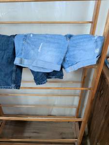 lot 176 image: Old Navy and Nautica Jeans Lot 3 Pairs Mixed Brands