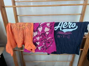 lot 181 image: 3 Graphic T-Shirts Orange Pink Black Heart Logo NYC Design XL