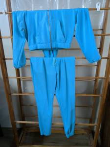 lot 186 image: Lovedoen By Block 2-Piece Tracksuit Size L IVY-101
