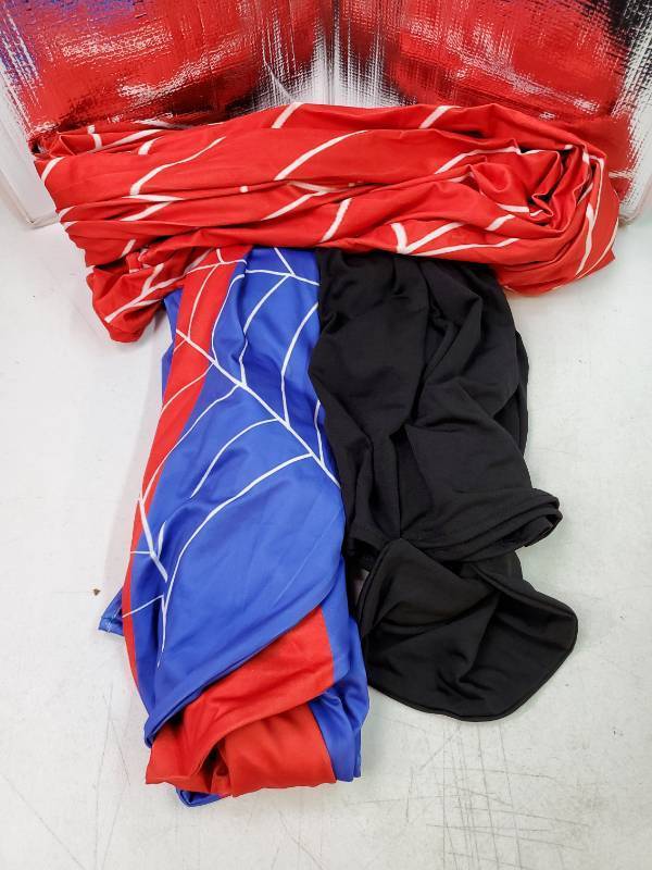 lot 47186 image: 3 Pcs Spider Web Arch Backdrop Cover 4ft 5ft 6ft,Classic - Retail $42