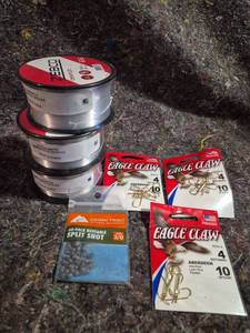 lot 1 image: Fishing Tackle Lot Zebco Omniflex Line Eagle Claw Hooks Split Shot
