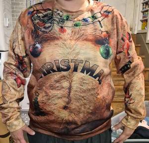 lot 10 image: Christmas Graphic Print Sweatshirt XXL