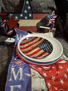 lot 31 image: Patriotic Dinnerware Set with American Flag Plates and Decorative Textiles (Tablecloth, Table Runner and Welcome Garden Flag)