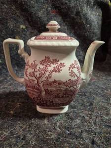 lot 42 image: Villeroy & Boch Rusticana Teapot ser 1748