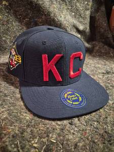 lot 74 image: Kansas City Monarchs NLB City Arch Snapback Cap Size 990