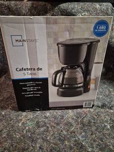 lot 211 image: Mainstays 5-Cup Coffee Maker
