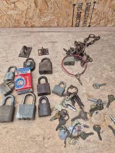 lot 305 image: Lot of Vintage Padlocks, Keys, Chains, and Hardware - American Combination Lock