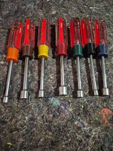 lot 320 image: Nut Driver Set 7 Piece with Sizes 14 38 516 716