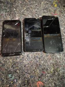 lot 422 image: Lot of 3 Smartphones Motorola x2 Foxx5 Mixed Brands