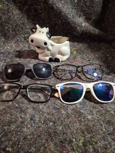 lot 427 image: Eyeglasses and Sunglasses Lot of 4 Frames Nami LV0725 Cyrus TOR