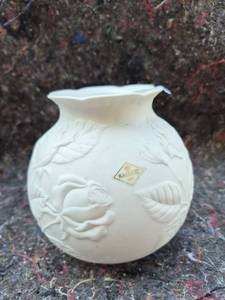 lot 532 image: Kaiser Porcelain Vase with Relief Rose Design