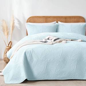 lot 7931 image: OARAGE Queen Quilt Bedding Set Soft Lightweight Aqua Blue Bedspread with Leaf Pattern,Ultrasonic Microfiber Bed Coverlet Full Size for All Season (1 Quilt, 2 Shams)