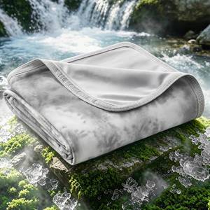 lot 7976 image: EMME Cooling Blanket Twin Size 60x80 Arc-Chill