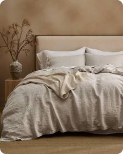 lot 17757 image: Bedsure European Flax Linen Duvet Cover Set, Queen  Retail $203.99
