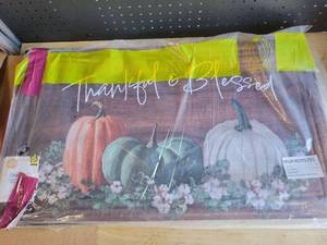 lot 19065 image: Doormat IndoorOutdoor Rubber Backing 18x30 Pumpkin Design (4 Pack)