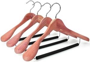 lot 1004 image: Topia Cedar Wood Coat Hangers 4-Pack