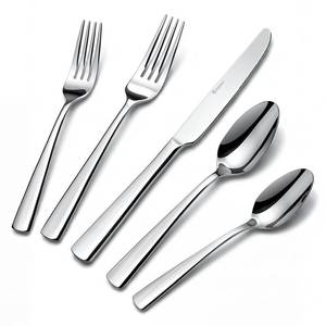 lot 18189 image: Silverware Set for 8, 45-Piece Stainless Steel