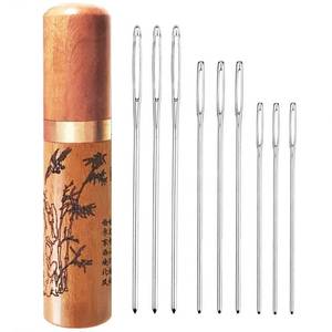 lot 2092 image: Large Eye Blunt Needles, Stainless Steel Tapestry Needle, Yarn Knitting Needles, Darning Needle with Wooden Needle Case Carving Pattern