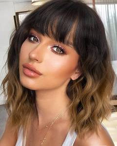 lot 12241 image: JOLNVCA Short Bob Wig Curly Wavy Black Ombre Brown