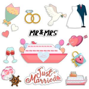 lot 12263 image: Hoteam 14-Piece Just Married Cruise Door Magnets