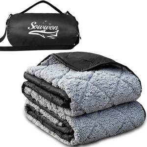 lot 18489 image: Sowwon Waterproof Outdoor Blanket 82x55 Sherpa