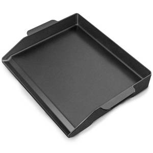 lot 1532 image: 17 x 13 Cast Iron Griddle