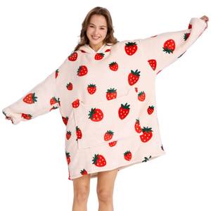 lot 5150 image: Aemilas Wearable Blanket Hoodie Sherpa One Size