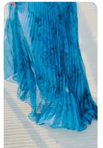lot 18674 image: Blue Pleated Skirt with Elastic Waistband, Size small