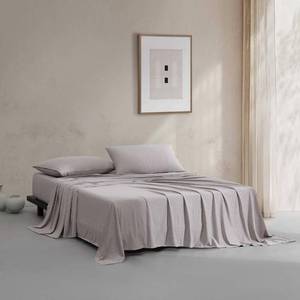 lot 1633 image: Calvin Klein King Sheet Set with Fitted Sheet & Pillowcases  Retail $150
