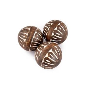 lot 8435 image: Samhita Mango Wood Decorative Ball Set of 3, 3