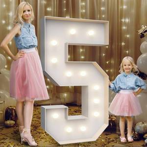 lot 11946 image: Teebloom Light Up Marquee Number 5 - 4ft