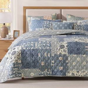 lot 13192 image: Casaagusto Queen Quilt Set 3-Piece Floral Patchwork