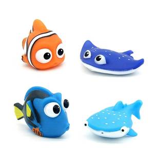 lot 18899 image: MIWEN Shark Squirt Toys Bath Set 4-Pack