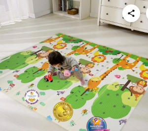 lot 11970 image: Pali Buddies Inc Playmat Giraffe &amp Mixed Animals - Stock image may not match actual product images