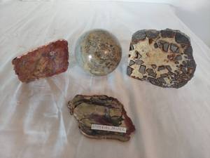 lot 1026 image: Mineral Specimen Lot - 4 Pieces Including Imperial Jasper