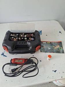 lot 1045 image: Black & Decker BTX Rotary Tool Kit with Accessories