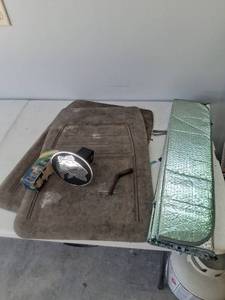 lot 1071 image: Vehicle Accessories Lot - Fish Hitch Cover and Trailer Ball, 2 inch