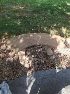 lot 1084 image: Curved Concrete Bench Seat