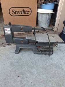 lot 1104 image: Craftsman 16 inch Direct Drive Scroll Saw